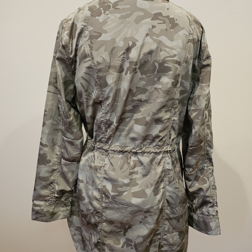 Tommy Bahama Women's Camouflage Utility Jacket - Picture 3 of 4